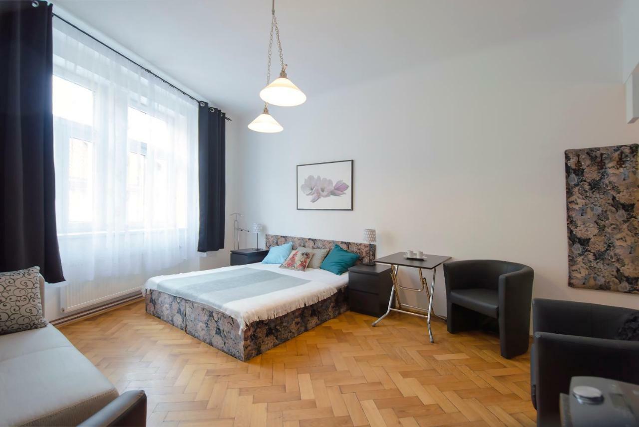 Modern Apartment Skolska 20 プラハ エクステリア 写真