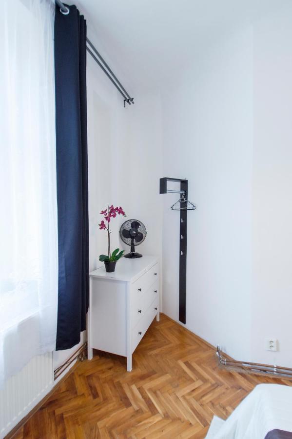 Modern Apartment Skolska 20 プラハ エクステリア 写真